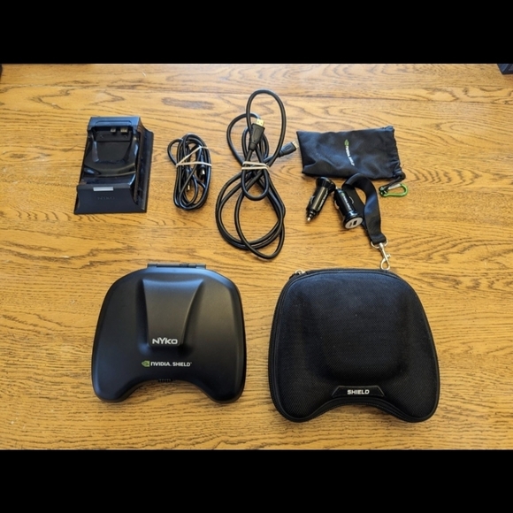 Nividia Shield Portable Systems for gaming + 3 Nyko HDMI TV Charging docks - Picture 4 of 7